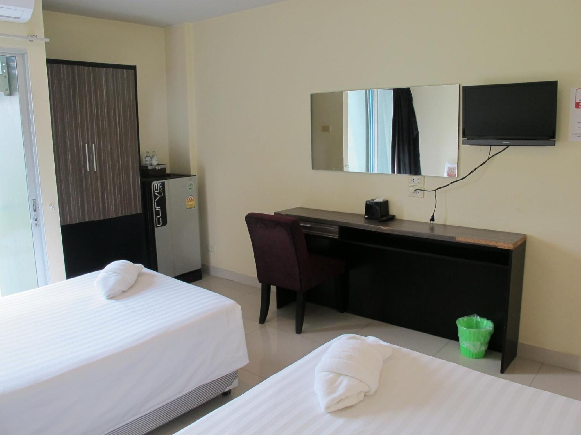 Standard Twin Room